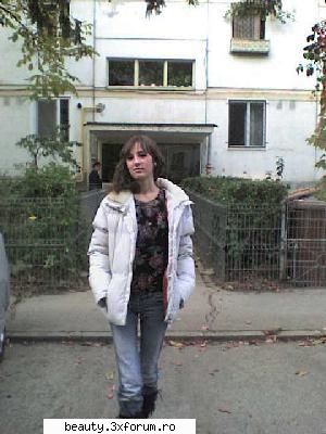 poze noi... foarte frumoasa sorellaimi place mult poza asta tine... Admin